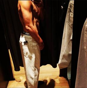 624835176: Chico busca chica en Valencia