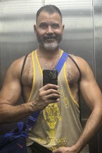 Chico busca chica en Málaga: 