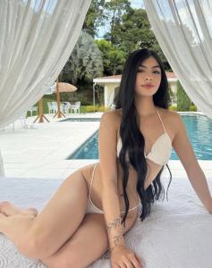 675407028: Chica busca chico en Gerona