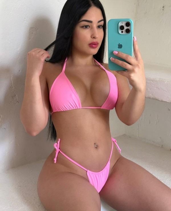 637809892: Chica busca chico en Barcelona