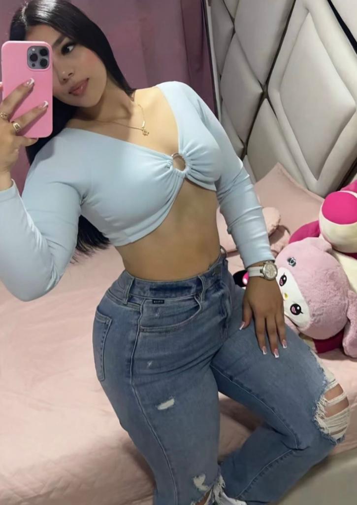 Chica busca chico en Cádiz: 