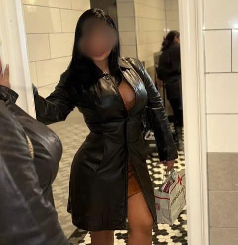 623975245: Chica busca chico en Zaragoza