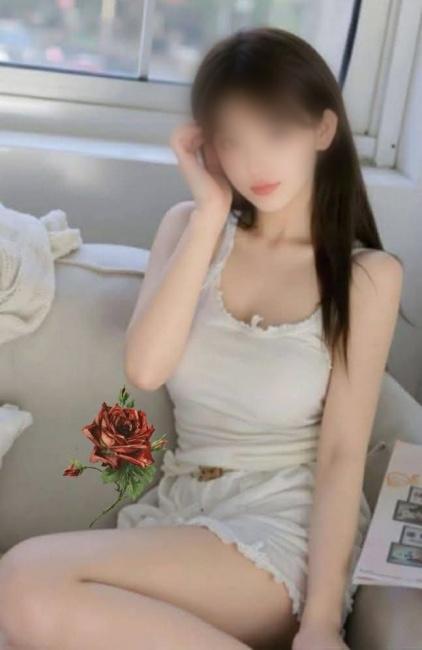 619875591: Chica busca chico en La Coruña