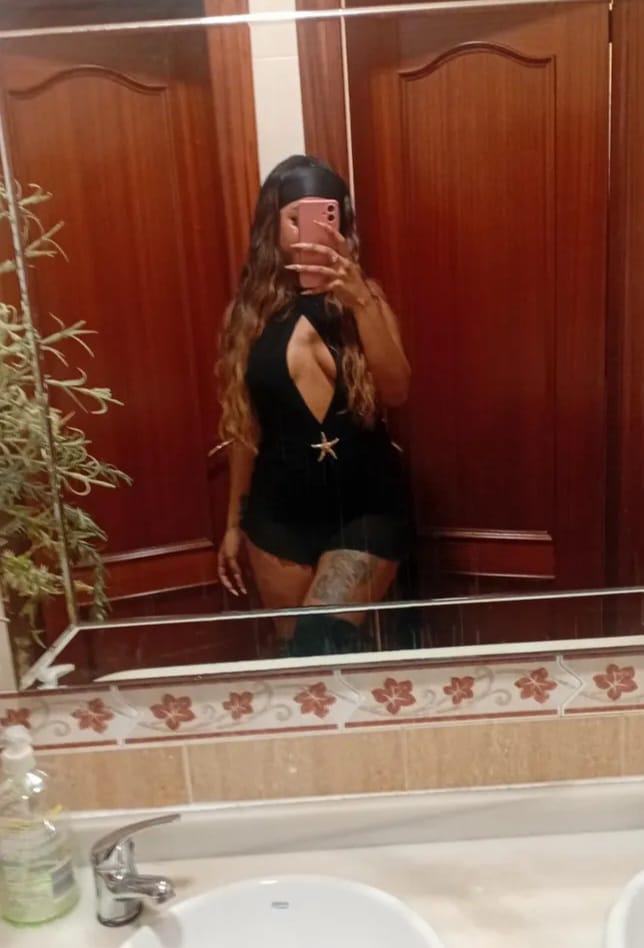 Chica busca chico en Almería: Chica busca chico