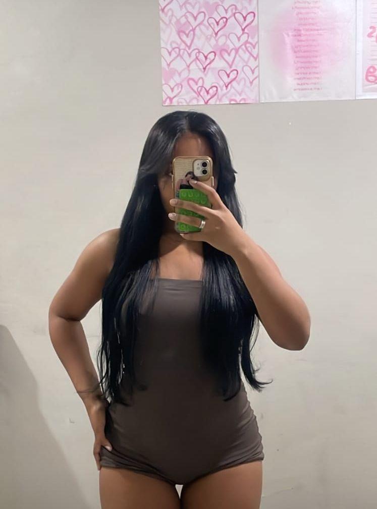 Chica busca chico en Cádiz: 