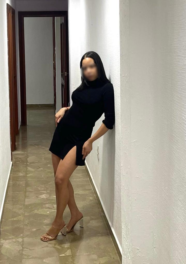 610799112: Chica busca chico en Almería