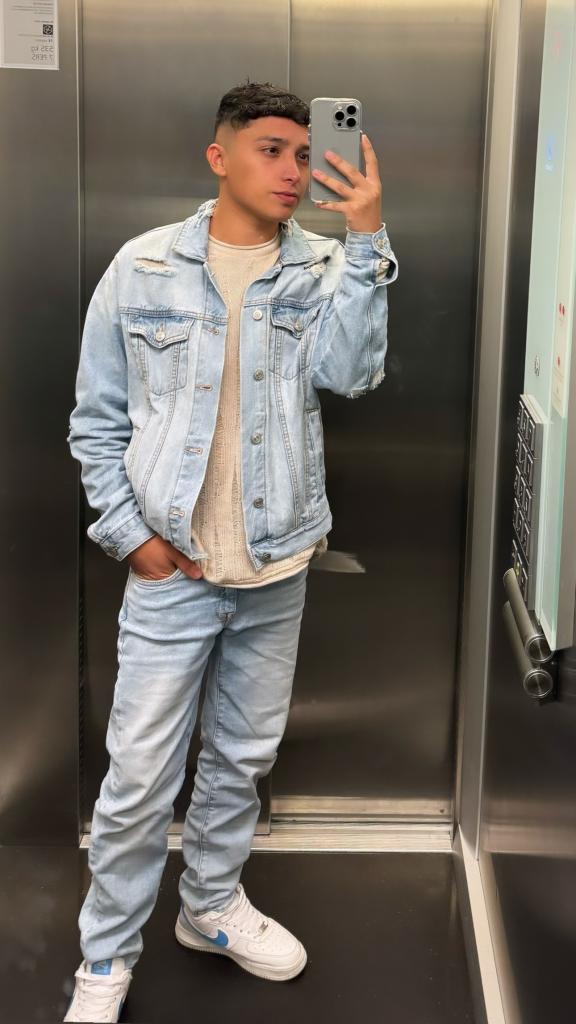 678745437: Chico busca chica en Málaga