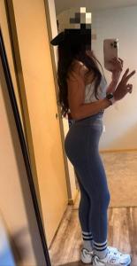 672838474: Chica busca chico en Sevilla