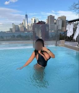 623975245: Chica busca chico en Zaragoza