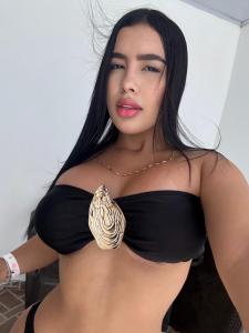 611856874: Chica busca chico en Barcelona