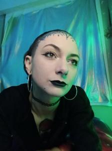 644441551: Chica busca chico en Barcelona