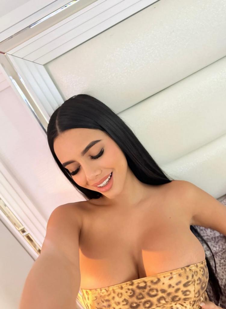 Chica busca chico en Granada: 