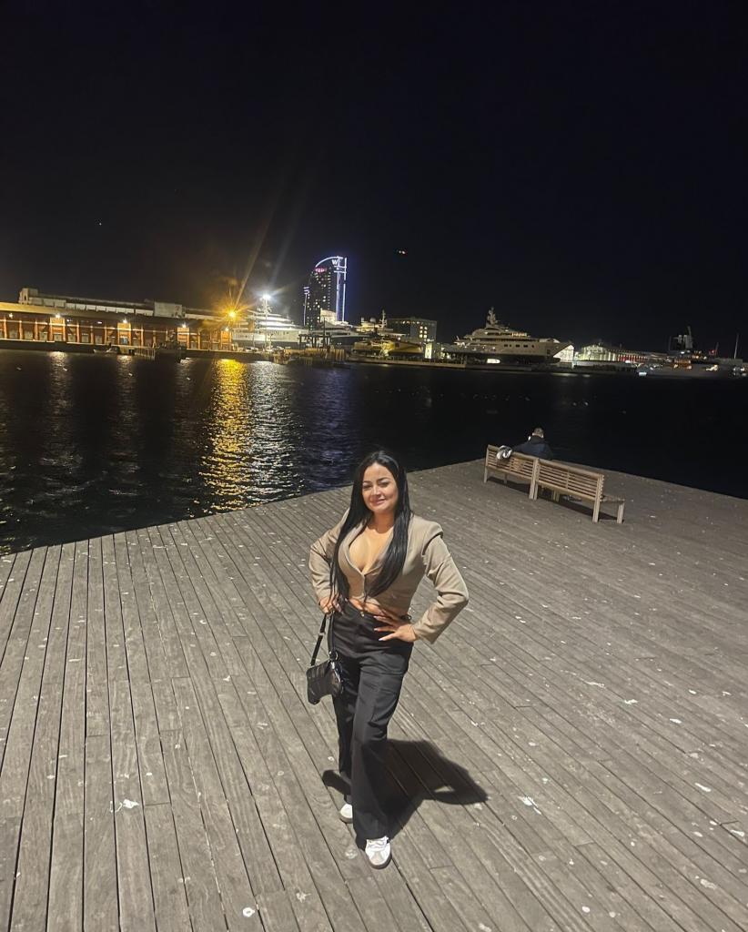 Chica busca chico en Cádiz: 