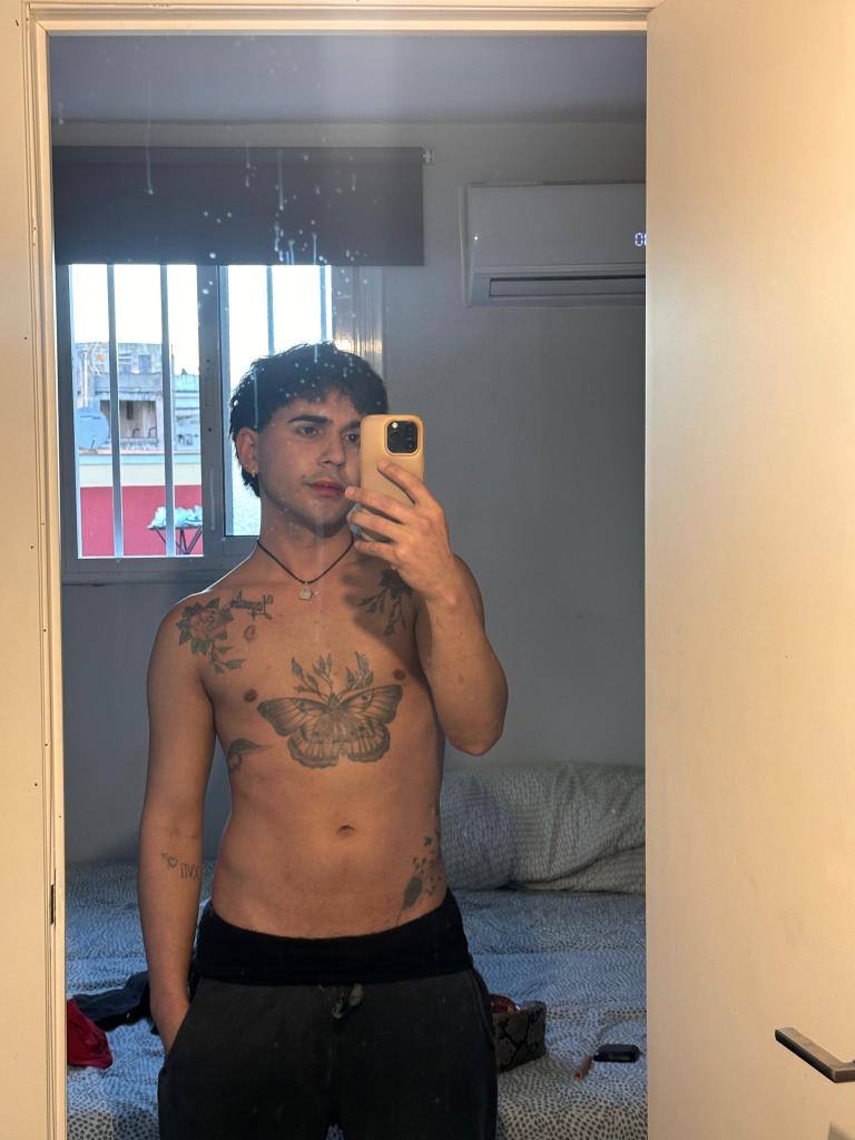 Chico busca chica en Cádiz: 