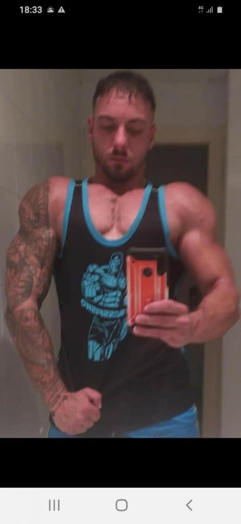 Chico busca chica en Tarragona: 