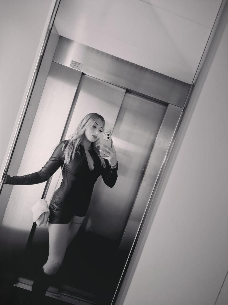 Chica busca chico en Barcelona: 