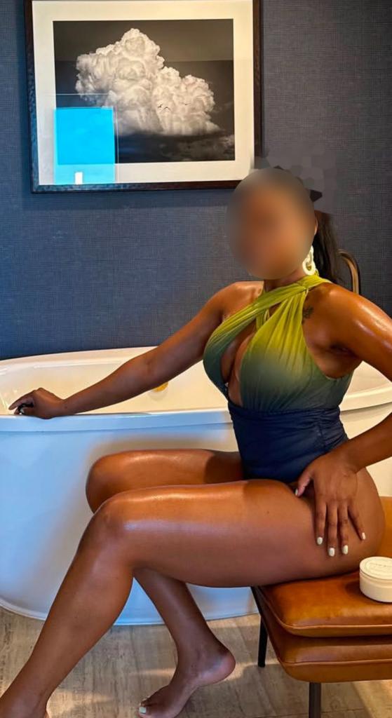 614459741: Chica busca chico en Tenerife