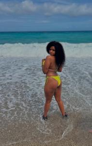 641426139: Chica busca chico en La Coruña