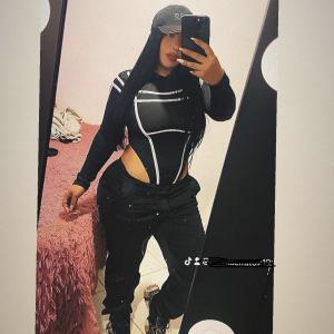 614528075: Chica busca chico en Valencia