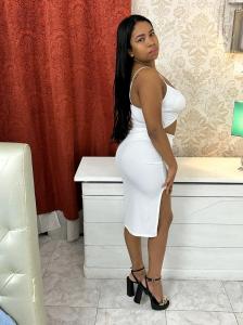 631231900: Chica busca chico en Barcelona