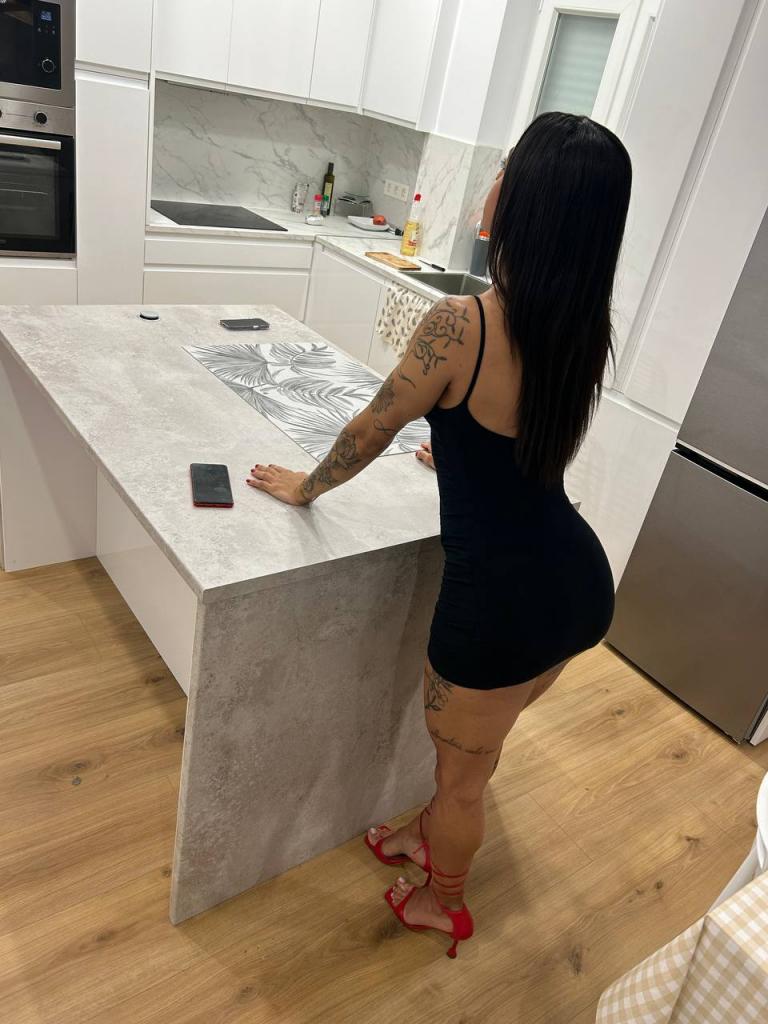 610491180: Chica busca chico en Navarra