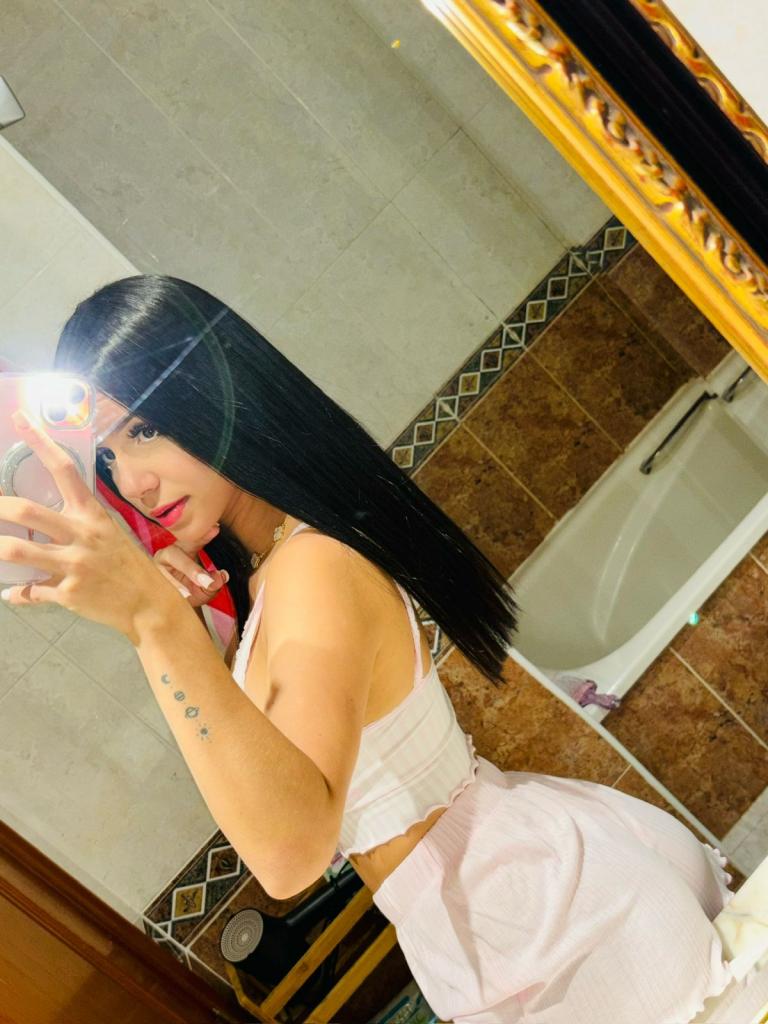 Chica busca chico en Granada: 