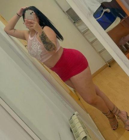 613609525: Chica busca chico en Málaga