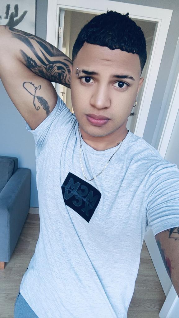 Chico busca chica en Valencia: 