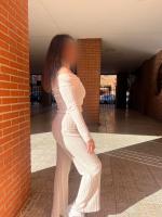614986366: Chica busca chico en Madrid