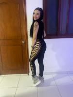 642095089: Chica busca chico en Barcelona