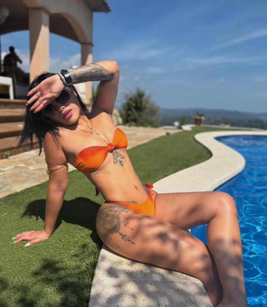 Chica busca chico en Granada: 