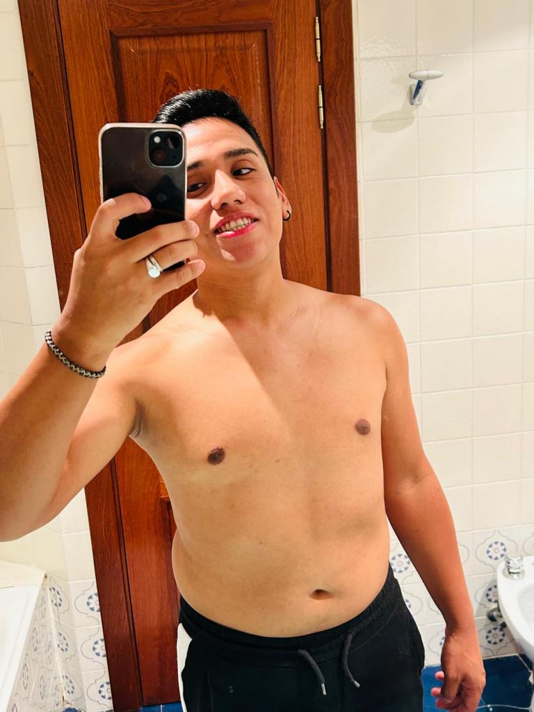 Chico busca chica en Cádiz: 