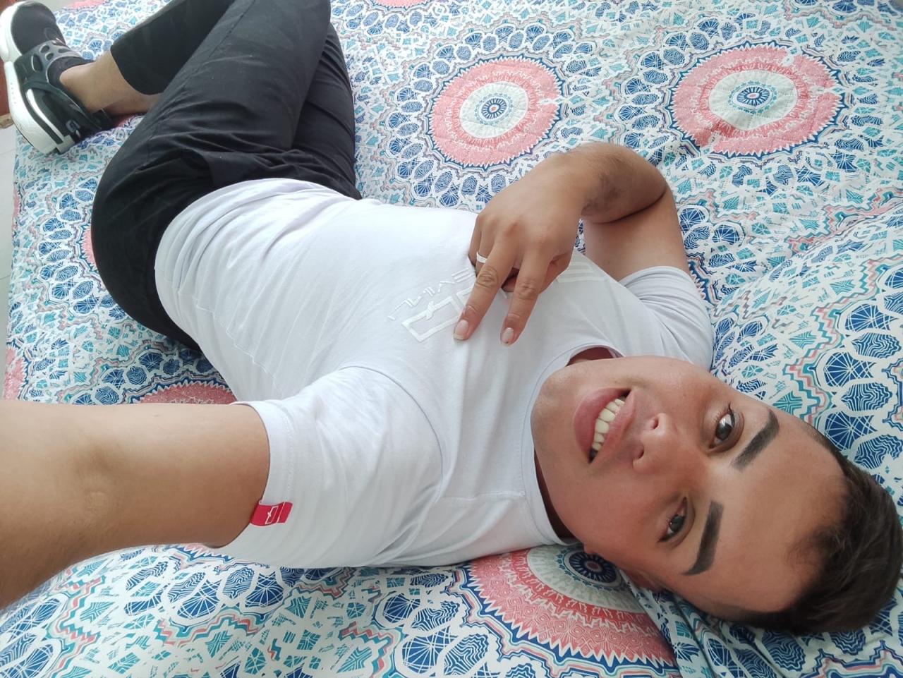 Chico busca chica en Valencia: 