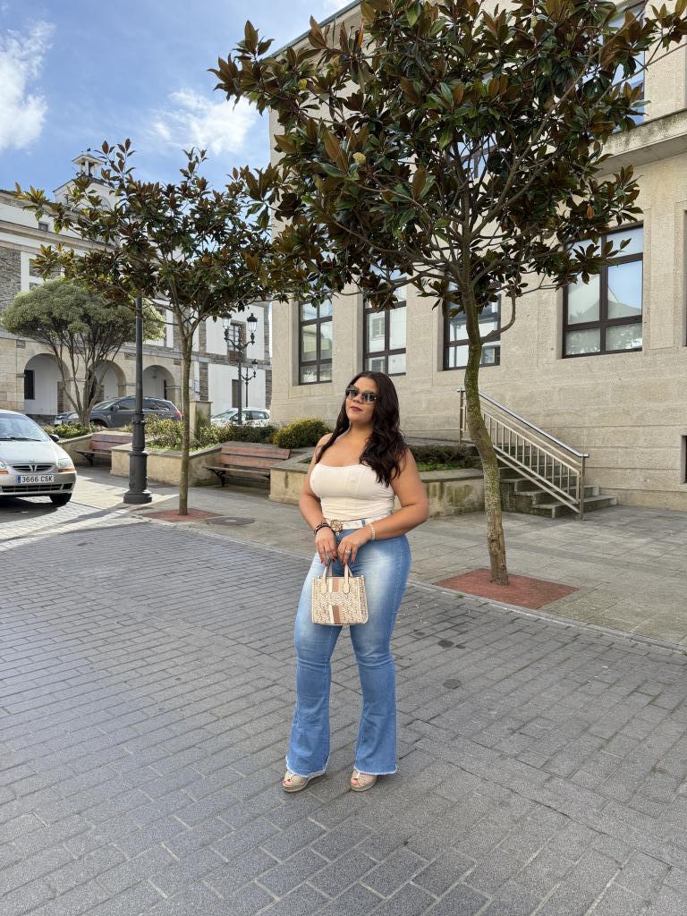 Chica busca chico en Lugo: 