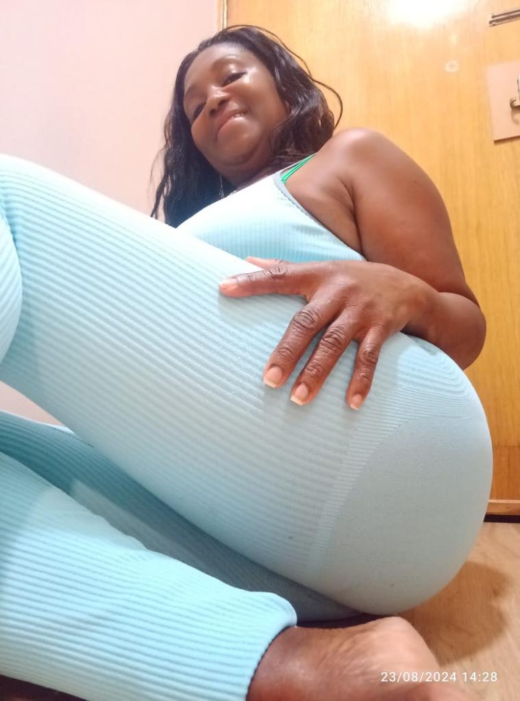 602004323: Chica busca chico en Badajoz