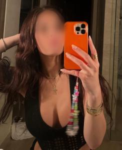 624385132: Chica busca chico en La Coruña