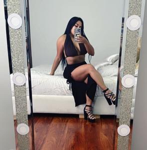 603532671: Chica busca chico en Sevilla