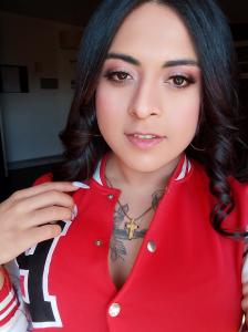 614247371: Travesti en León