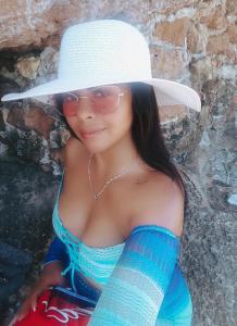 Chica busca chico en Ibiza: 