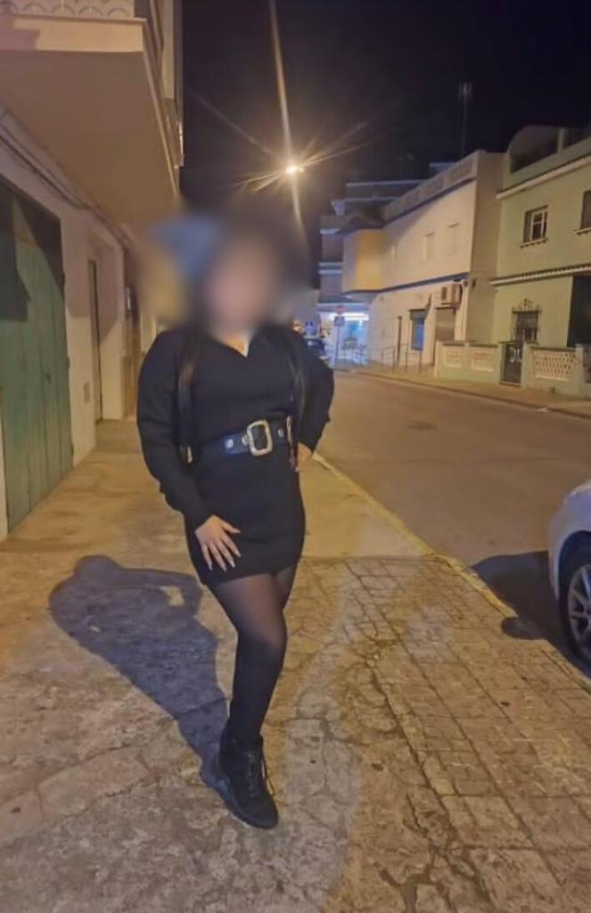 Chica busca chico en Cádiz: 