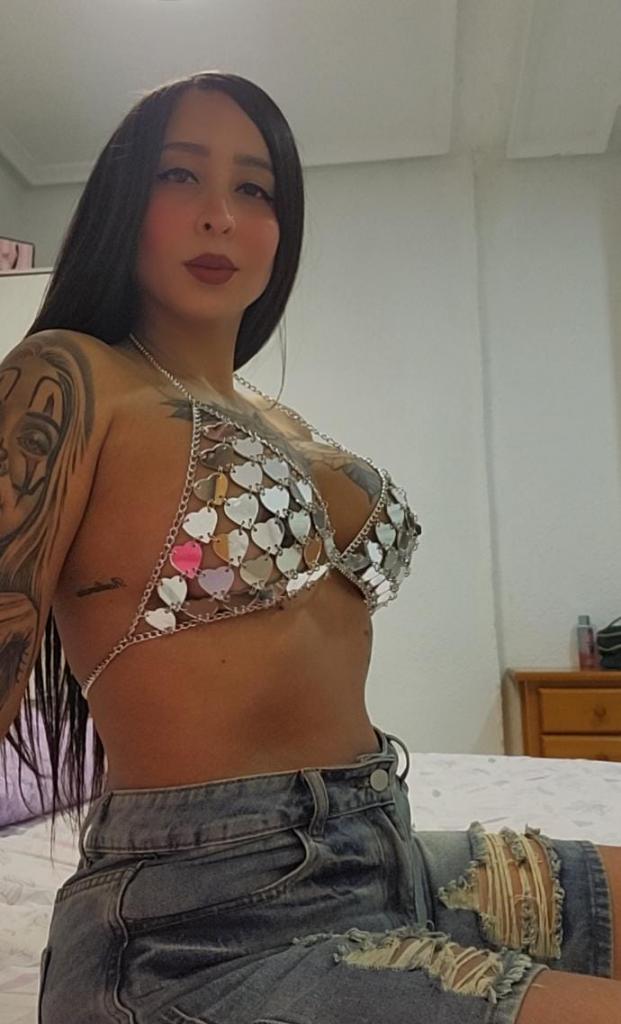 Chica busca chico en Alicante: Chica busca chico
