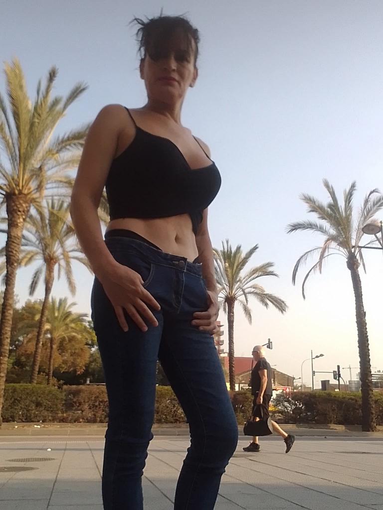 Chica busca chico en Valencia: 