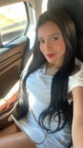 607338255: Chica busca chico en Sevilla