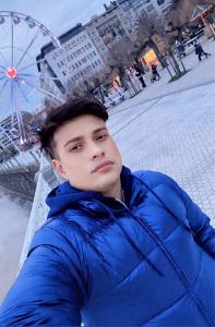 634398294: Chico busca chica en Sevilla