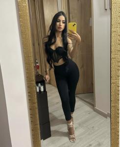 672642249: Chica busca chico en Granada