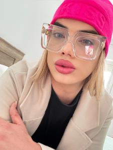 607212118: Transexual en Cádiz