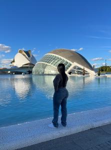 623254341: Chica busca chico en Alicante