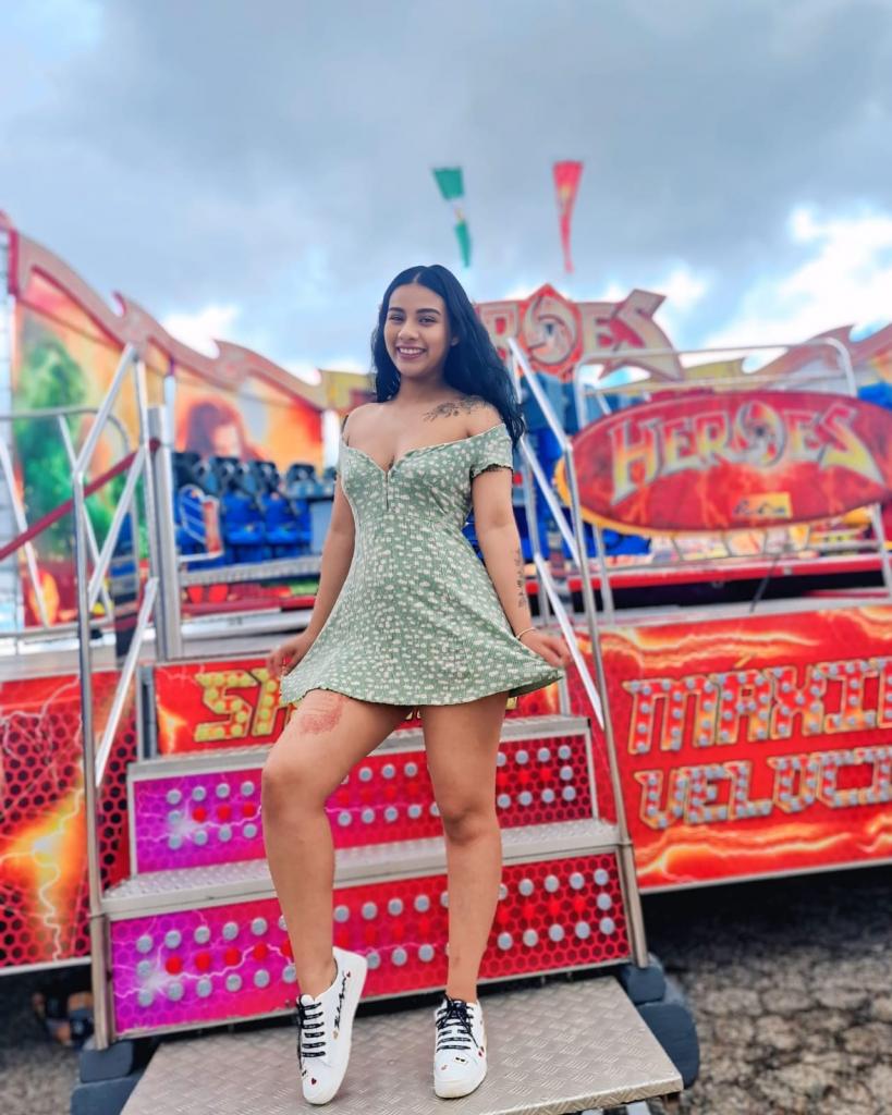 Chica busca chico en Sevilla: 