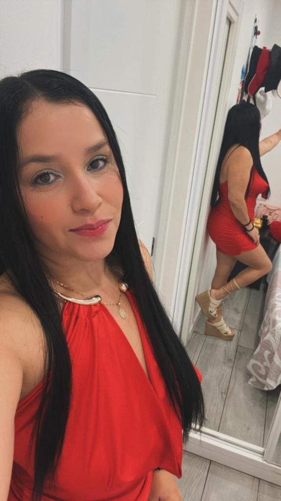 Chica busca chico en Cádiz: 