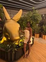 670082938: Chica busca chico en Barcelona